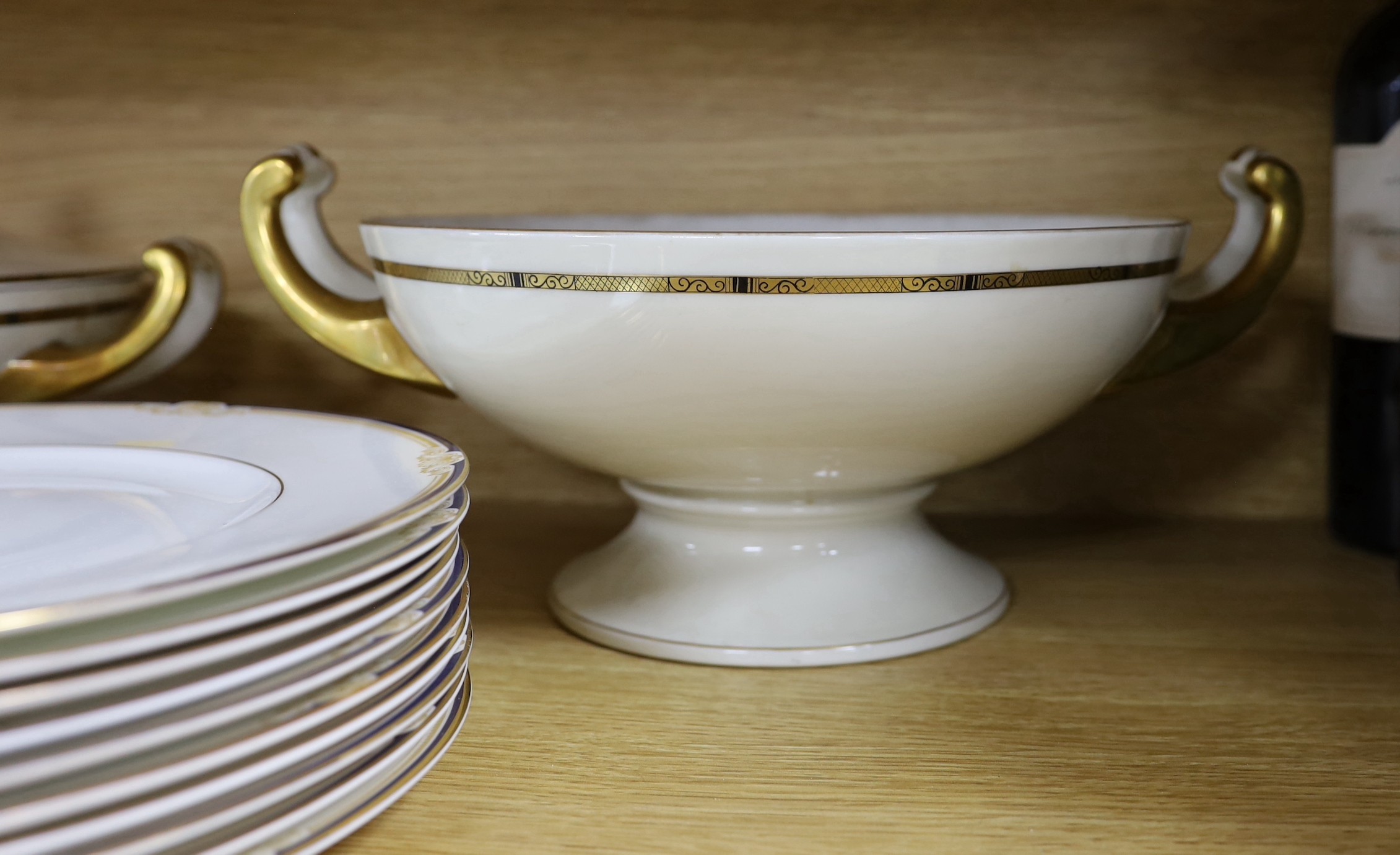 Ten Wedgwood Cavendish dinner plates and two Bavarian porcelain tureens